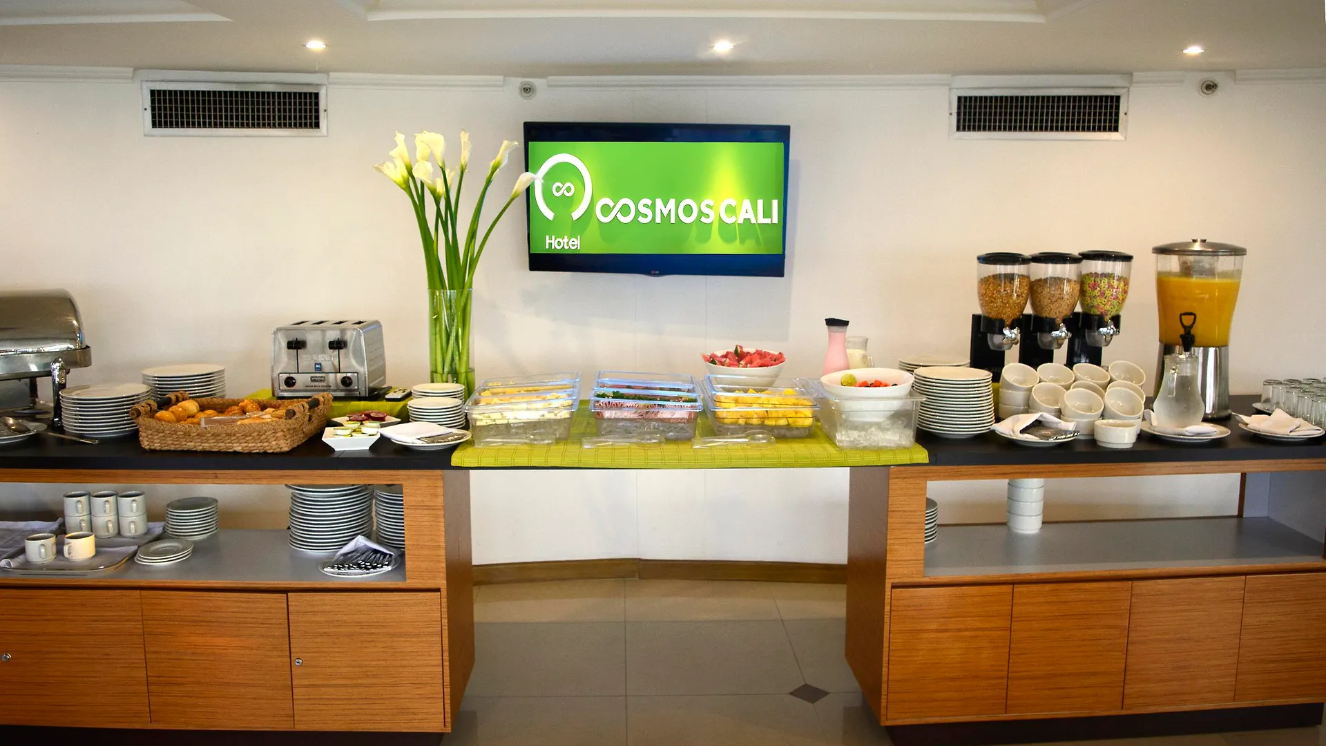 Hotel Cosmos Cali 3*,