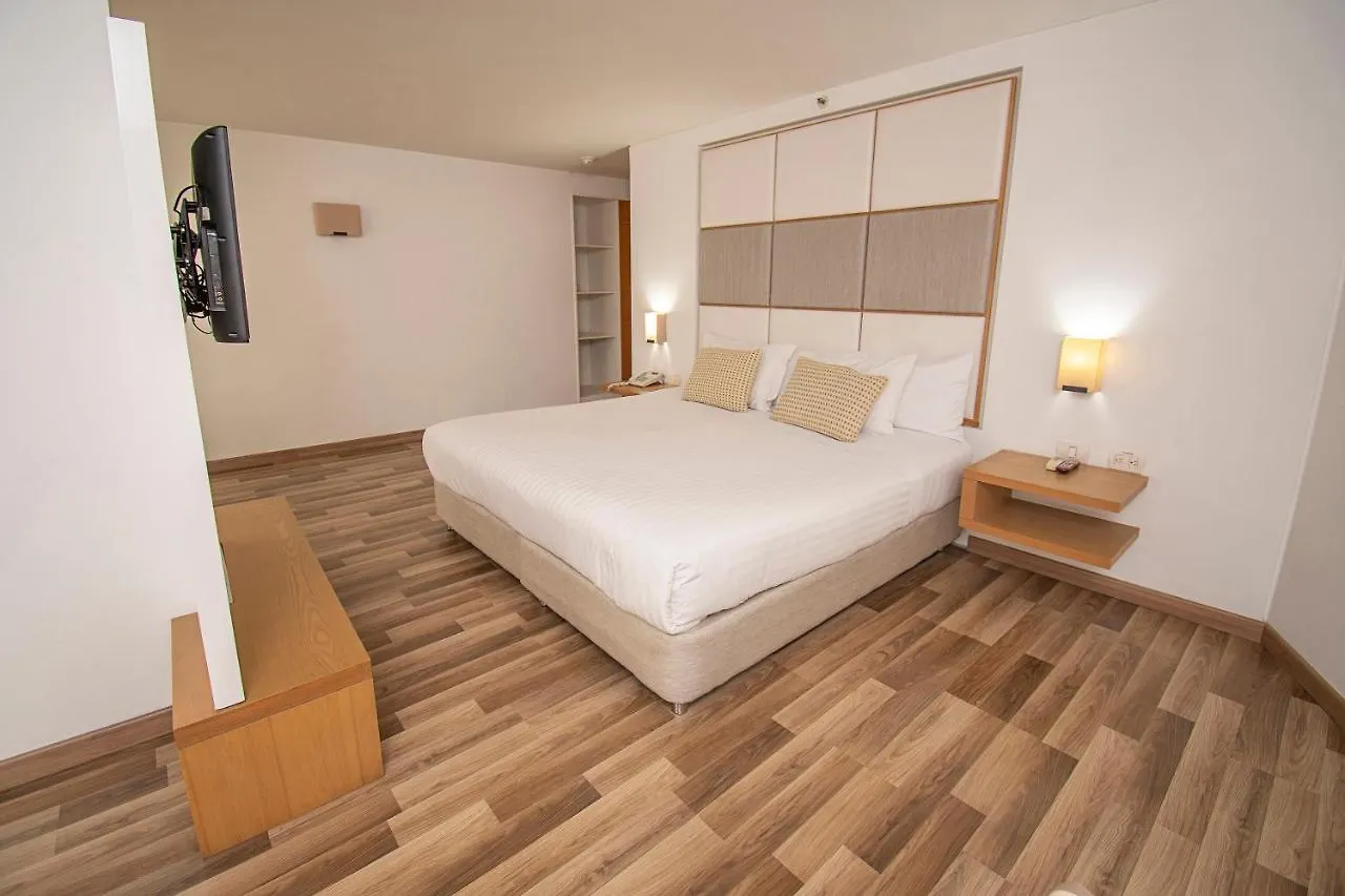 Hotel Cosmos Cali 3*,