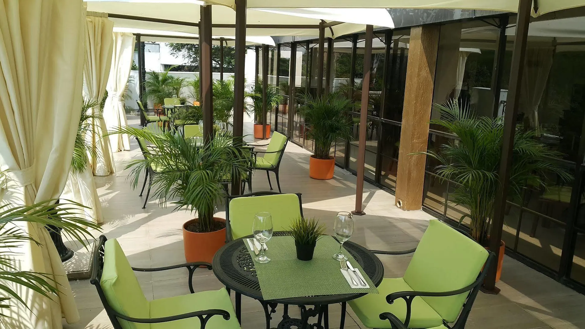 Hotel Cosmos Cali 3*,